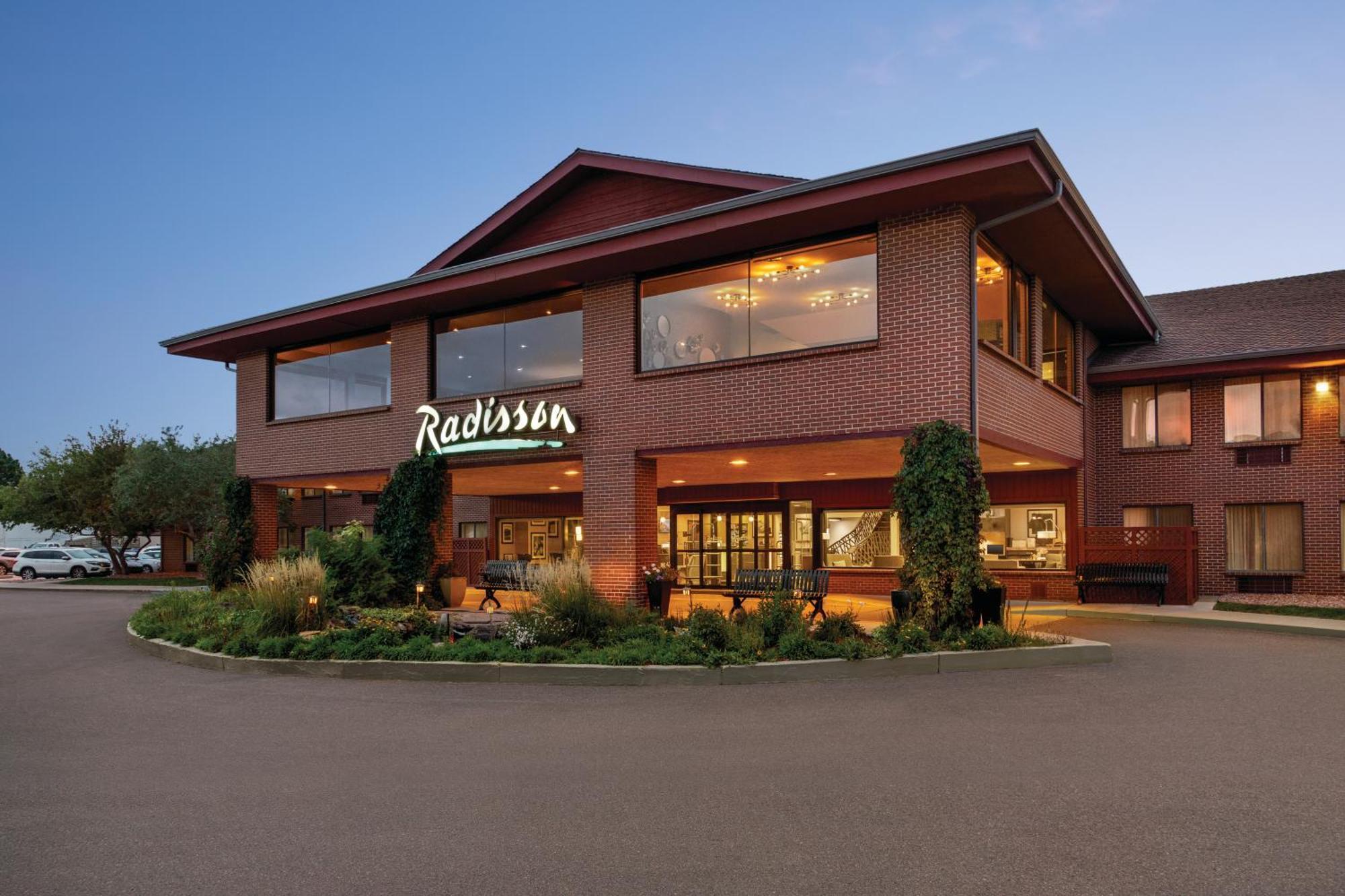 Radisson Hotel Colorado Springs Airport Exterior foto